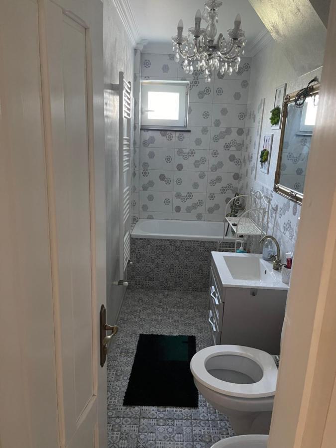 Tamara'S Place Râmnicu Vâlcea Eksteriør billede